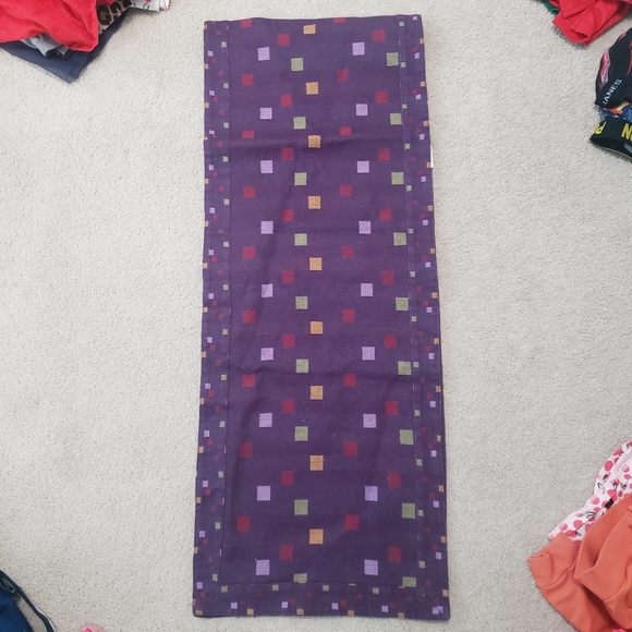 Pampered Chef Purple 6 Foot Long Table Runner - Picture 6 of 7